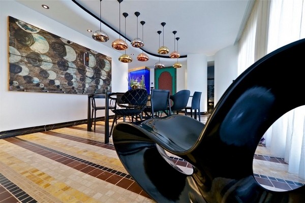 ��ÿ��g��ɫ�г�Mˇ�g�е�סլ