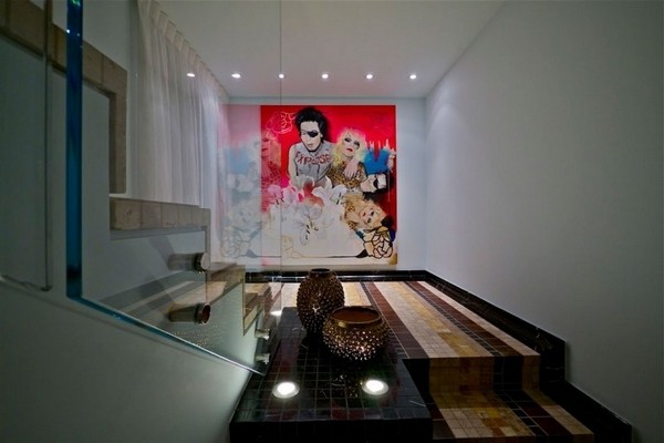 ��ÿ��g��ɫ�г�Mˇ�g�е�סլ