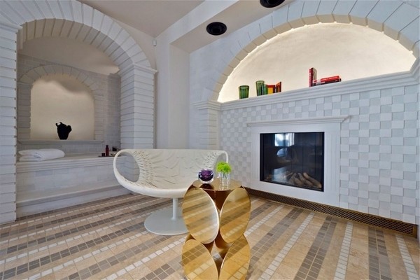 ��ÿ��g��ɫ�г�Mˇ�g�е�סլ