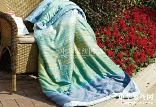 家紡品牌紫羅蘭打造舒適溫馨的床品