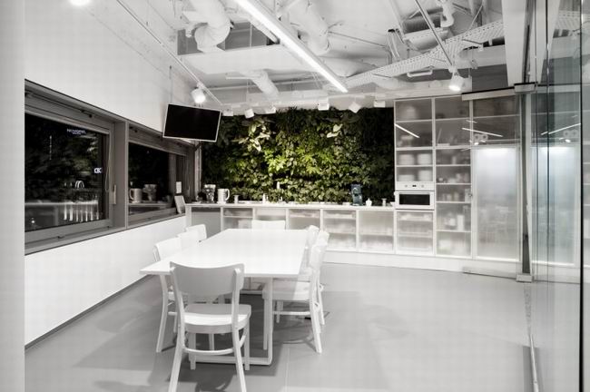 博士倫波蘭華沙辦公室