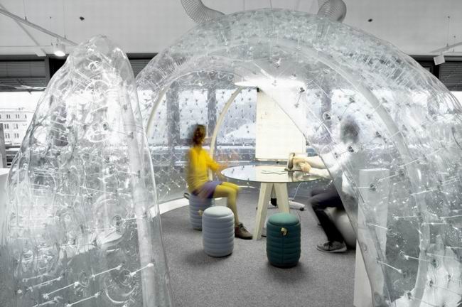 博士倫波蘭華沙辦公室