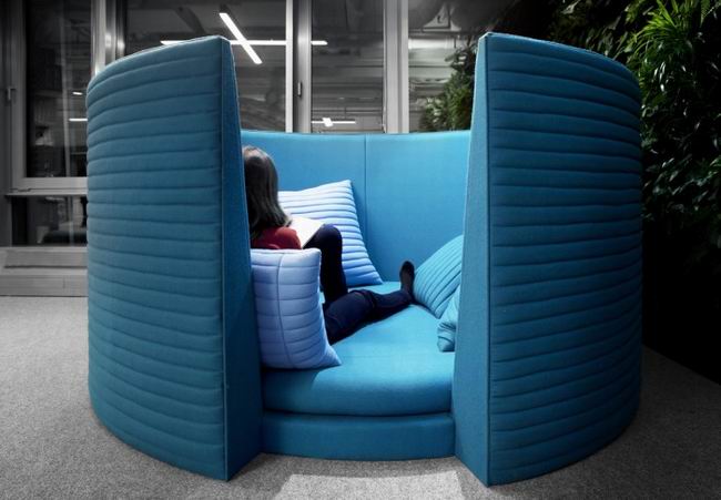 博士倫波蘭華沙辦公室