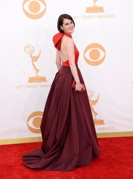 重回赫本時代復(fù)古傘裙正流行