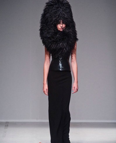 2014�����b�OӋ�����е�δ�����x