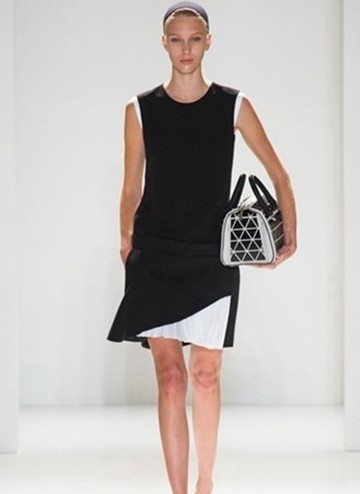 2014�����b�OӋ�����е�δ�����x