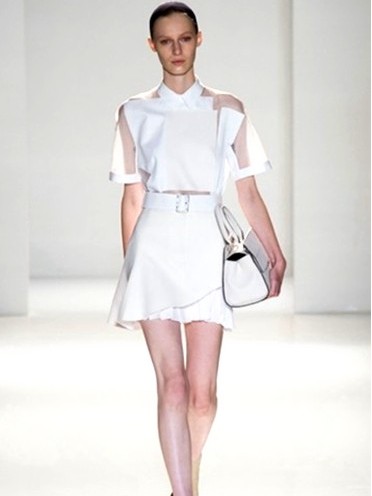 2014�����b�OӋ�����е�δ�����x