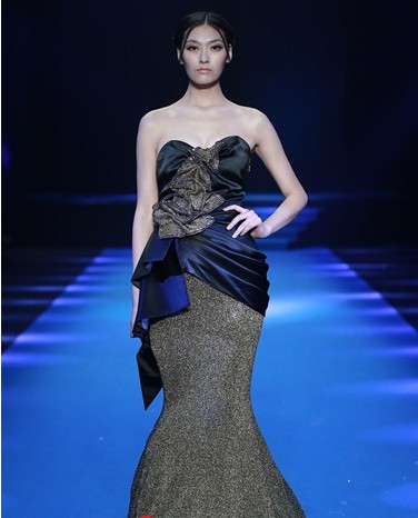 2014�����b�OӋ�����е�δ�����x