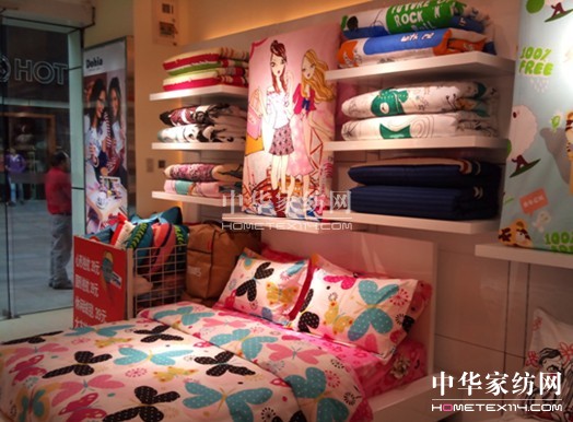 多喜愛家紡的床品陳列美學