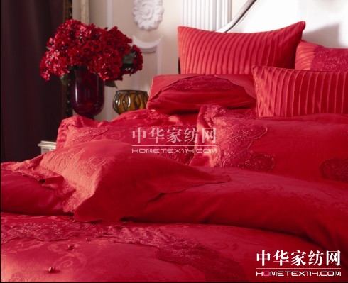 圣夫島2014春夏新品開啟至臻“愛”之旅