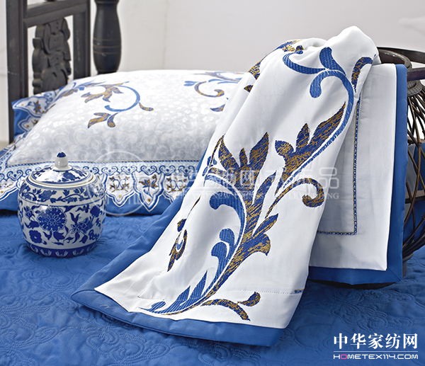 雨蘭“藍色貴人”床品彰顯尊貴與不凡氣度