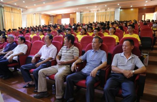 雅路家紡受邀創業就業專題講座