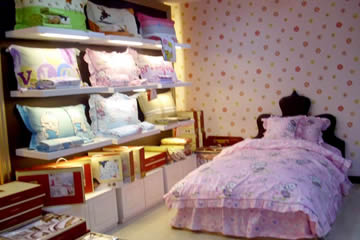 雅藍(lán)鳥(niǎo)家紡舉辦加盟商培訓(xùn)會(huì)