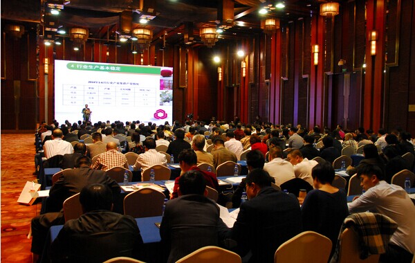 加強(qiáng)領(lǐng)導(dǎo) 增強(qiáng)活力:協(xié)會人事進(jìn)行調(diào)整