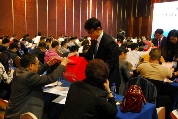 加強領導增強活力:協會人事進行調整