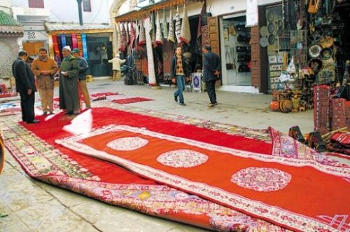 逛拉巴特地毯市場(chǎng)做個(gè)"被冷落"的觀光客