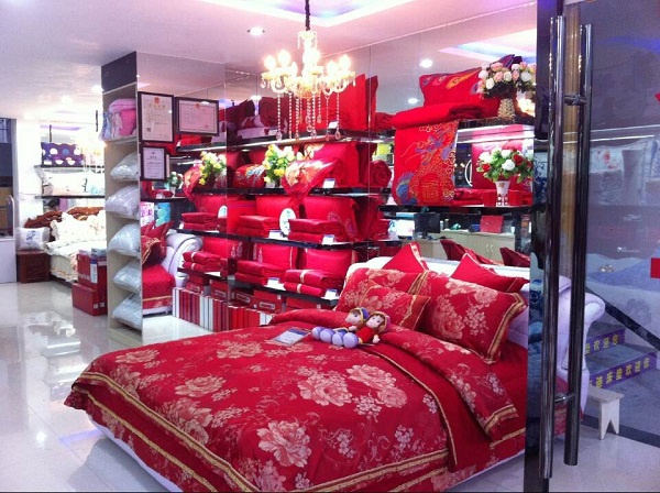 雨蘭湖北長(zhǎng)梁專賣開業(yè)引領(lǐng)結(jié)婚熱潮