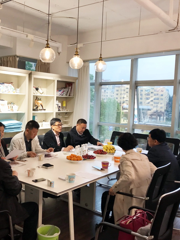 省市僑辦領導考察調研莫特斯,與王總座談企業發展