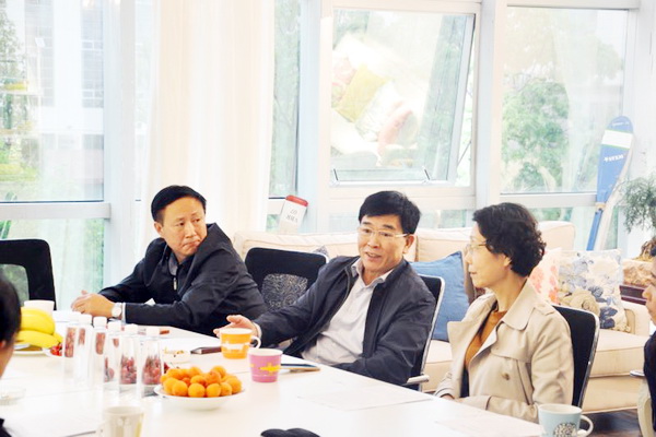省市僑辦領導考察調研莫特斯,與王總座談企業發展