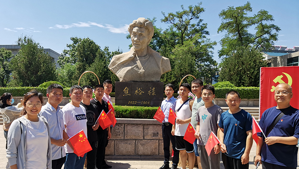 亞光黨委組織二批黨員、入黨積極分子赴焦裕祿紀念館參觀學(xué)習(xí)