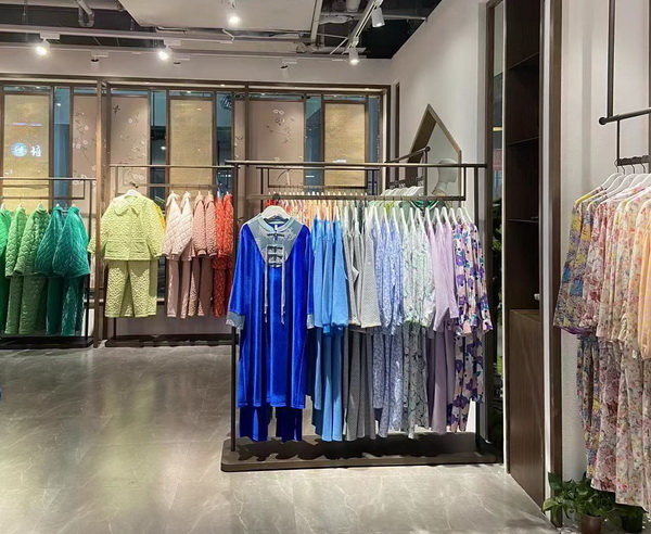 進軍中原:「Arbres」&「HaifDawei伴沫」中國首家中式家居服鄭州店開業